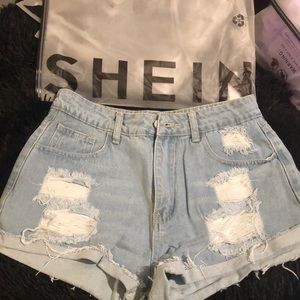 SHEIN Roll up Hem Ripped Denim Short